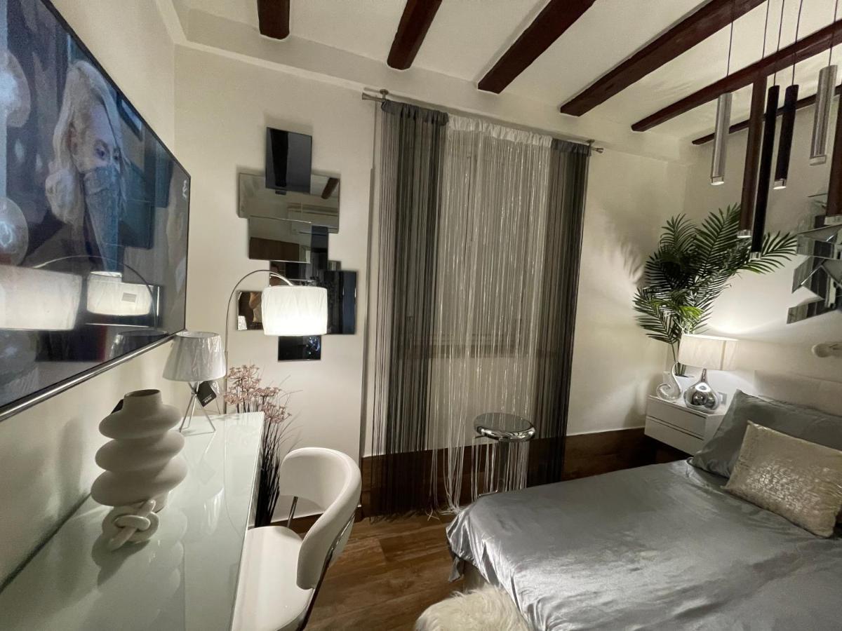 Penzion Spalatum New Chic & With Kitchen And Terrace - Centre
