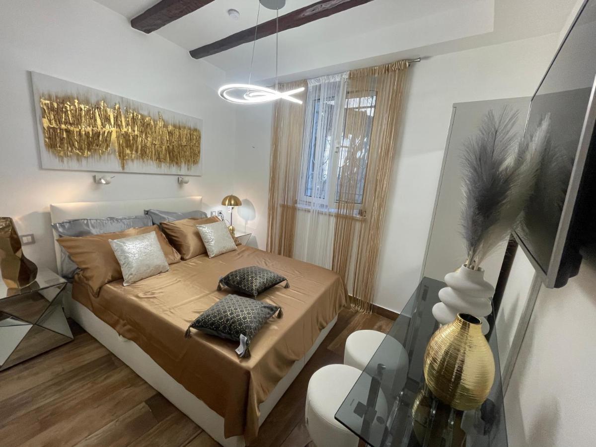 Spalatum New Chic & With Kitchen And Terrace - Centre Penzion