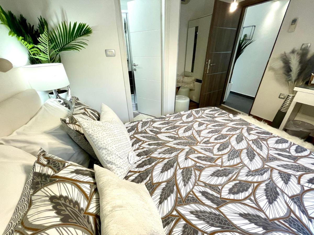 Penzion Spalatum New Chic & With Kitchen And Terrace - Centre *